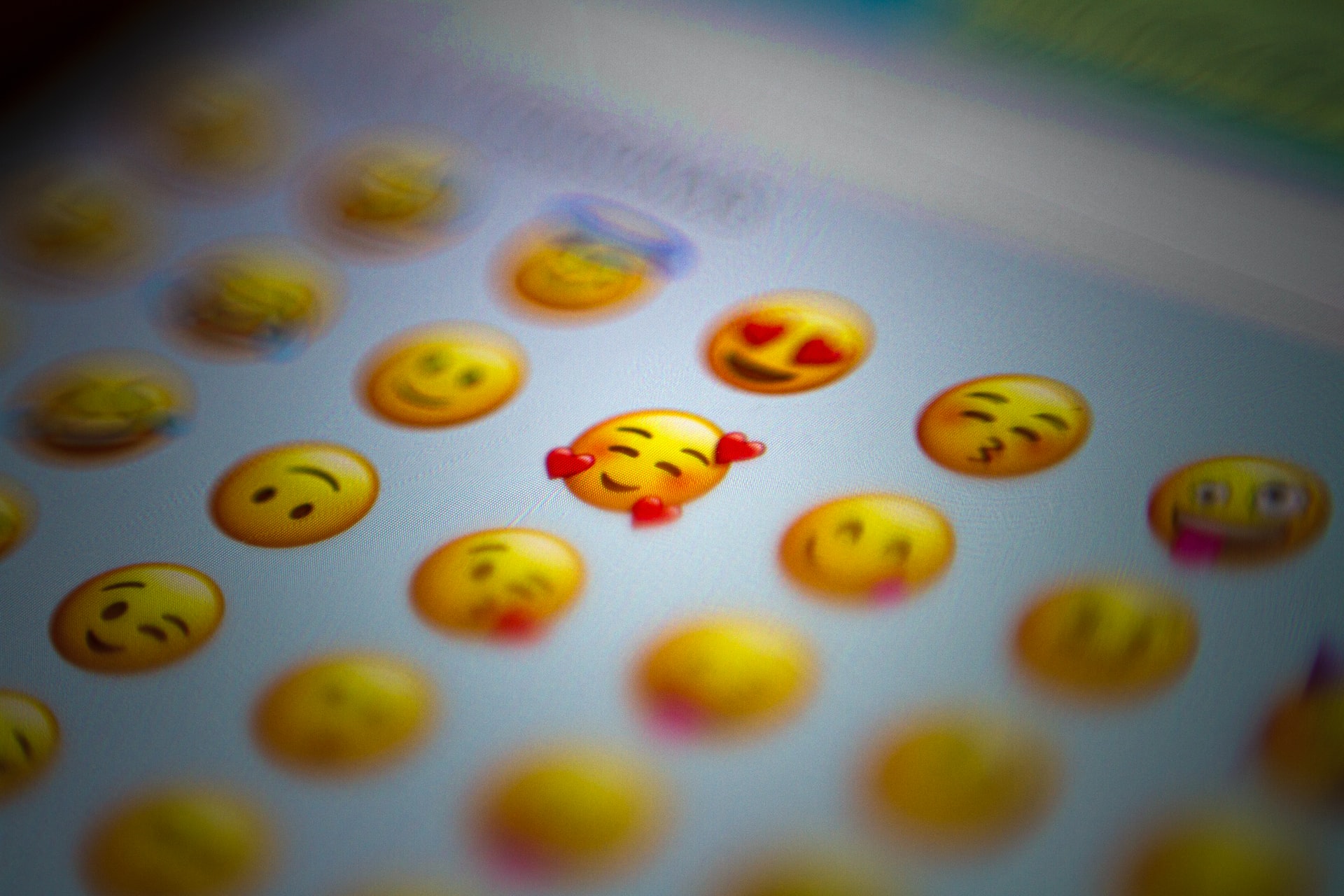 Love Emoji by Domingo Alvarez E - Unsplash